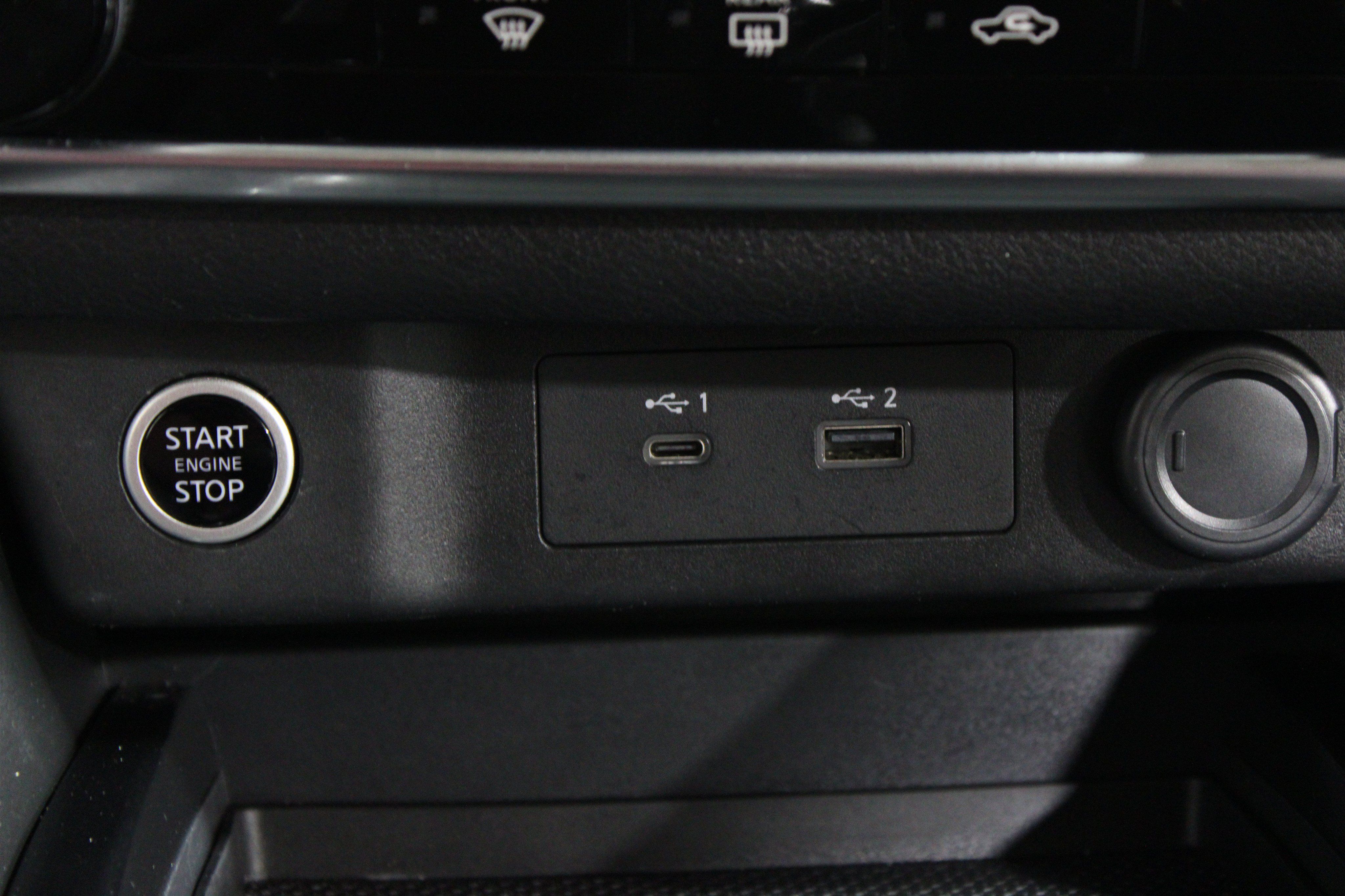 Used 2022 Nissan Rogue S AWD/4WD image 11