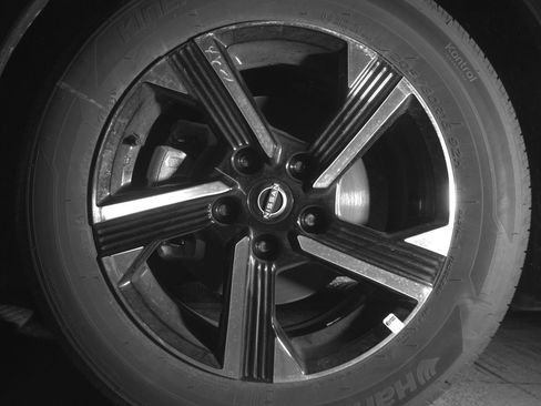 Used 2025 Nissan Sentra SV FWD image 12