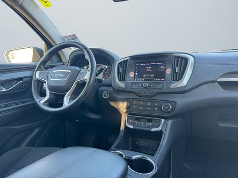 Used 2024 GMC Terrain SLE image 14