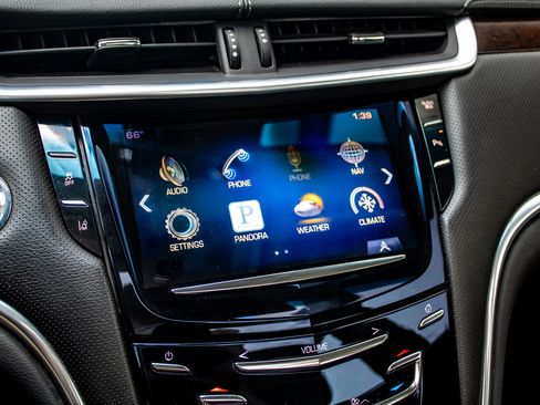 Used 2014 Cadillac XTS Premium AWD/4WD image 33