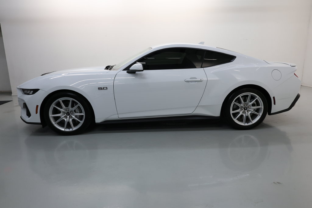 Used 2024 Ford Mustang GT Premium RWD image 57