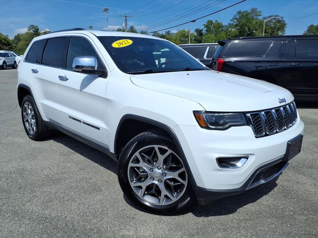 Used 2022 Jeep Grand Cherokee Limited w/ Trailer Tow Group IV AWD/4WD image 2