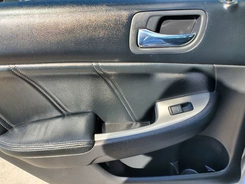 Used 2004 Honda Accord EX image 23