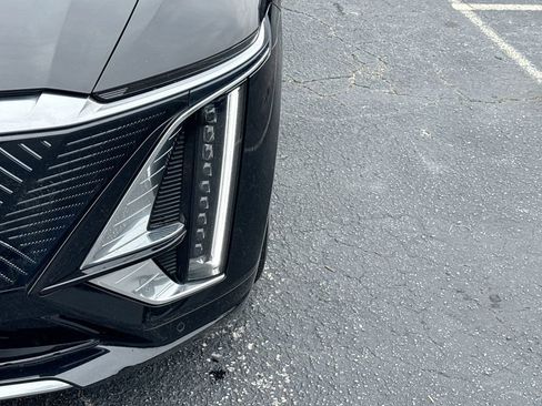 Used 2024 Cadillac Lyriq Luxury RWD image 11