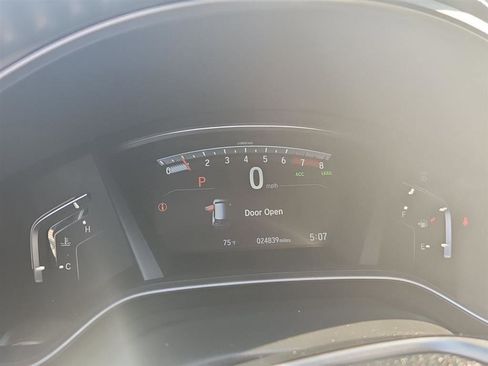 Used 2022 Honda CR-V Touring image 5