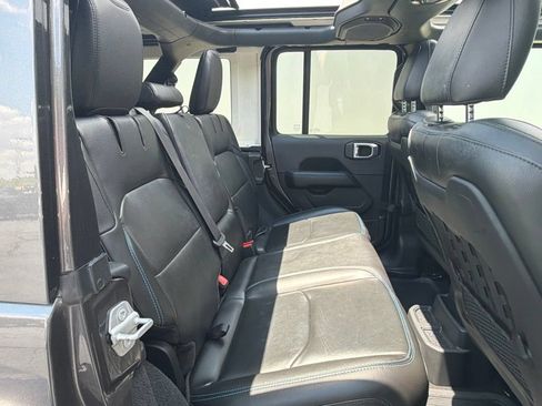 Used 2021 Jeep Wrangler Unlimited Rubicon 4xe w/ Cold Weather Group AWD/4WD image 30