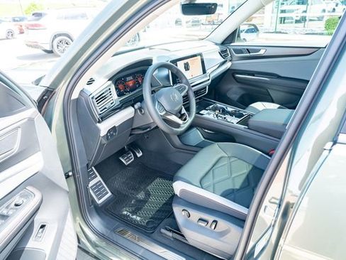 New 2026 Volkswagen Atlas Peak Edition AWD/4WD image 18
