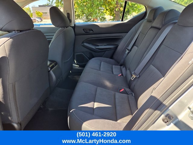 Used 2024 Nissan Altima 2.5 SV FWD image 11