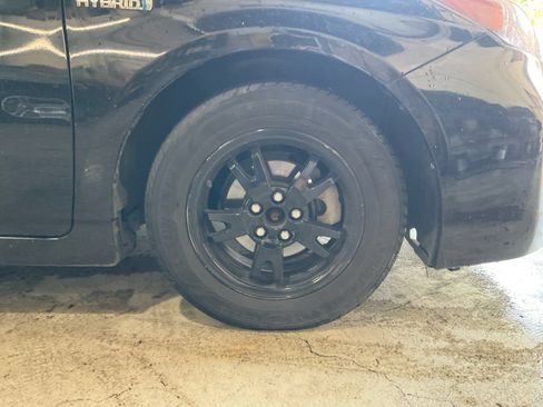 Used 2015 Toyota Prius Two FWD image 16