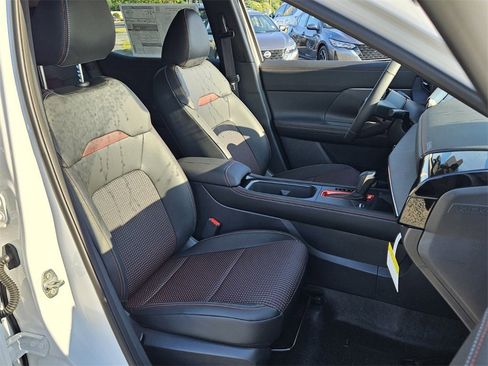 New 2025 Nissan Kicks SR image 14