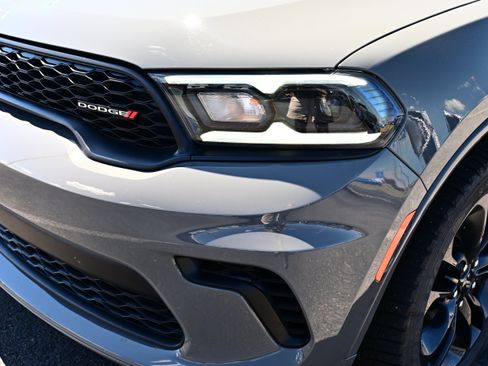Used 2023 Dodge Durango GT w/ Blacktop Package AWD/4WD image 11