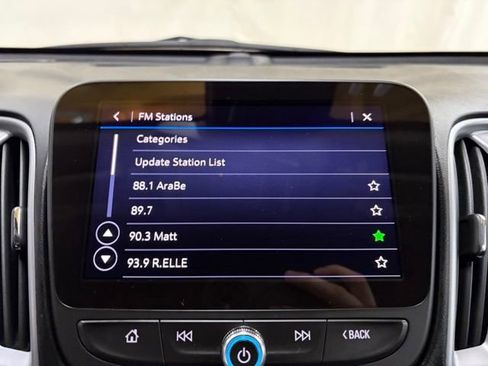 Used 2023 Chevrolet Malibu LT image 38