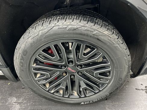 Used 2020 GMC Sierra 1500 Denali w/ Technology Package image 8