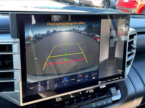 Used 2024 Toyota Tundra Platinum image 27