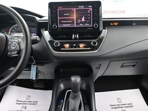 Used 2022 Toyota Corolla LE FWD image 22