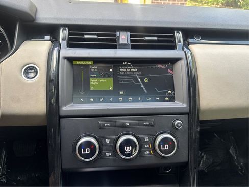 Used 2018 Land Rover Discovery SE AWD/4WD image 22