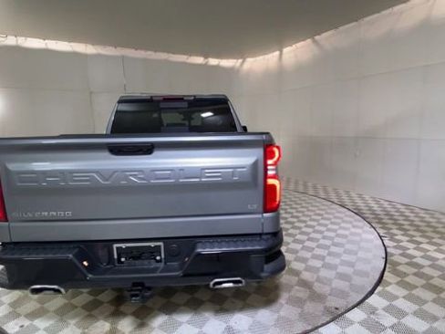 Used 2025 Chevrolet Silverado 1500 LT Trail Boss w/ Convenience Package II image 2
