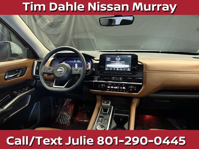 Used 2024 Nissan Pathfinder Platinum w/ Cargo Package AWD/4WD image 20