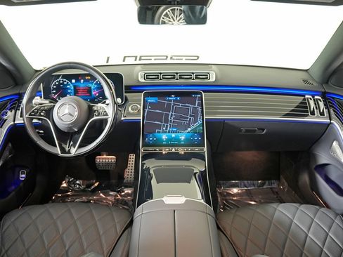 Used 2025 Mercedes-Benz S 580 4MATIC Sedan image 15