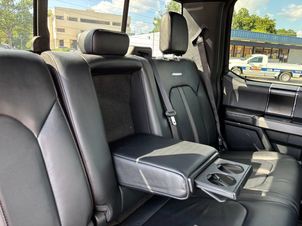 Used 2019 Ford F150 Platinum w/ Equipment Group 701A Luxury AWD/4WD image 31