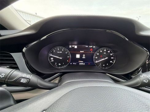 Used 2023 Buick Envision Avenir image 44