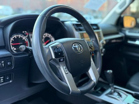 Used 2022 Toyota 4Runner Limited image 10