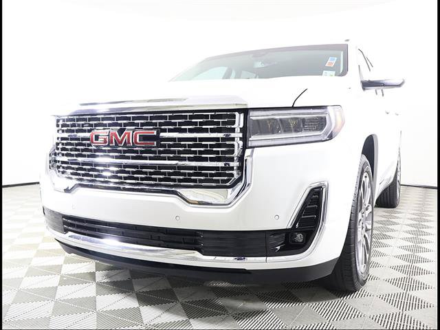 Used 2023 GMC Acadia Denali FWD image 2