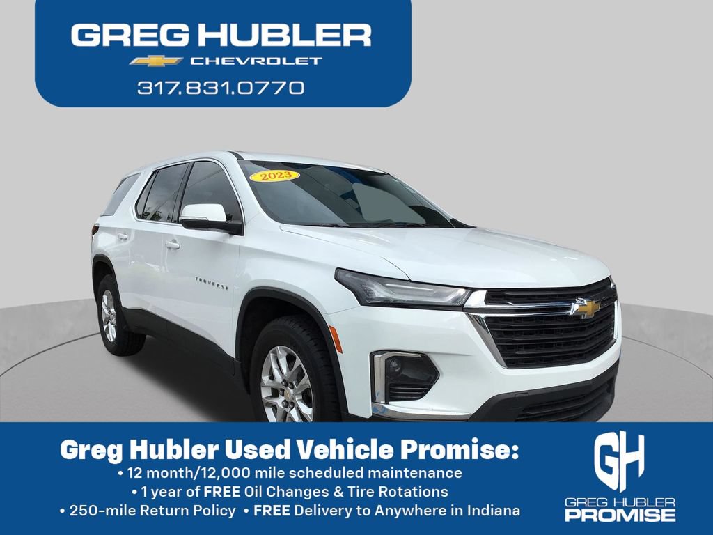 Used 2023 Chevrolet Traverse LS w/ Safety Package FWD image 4