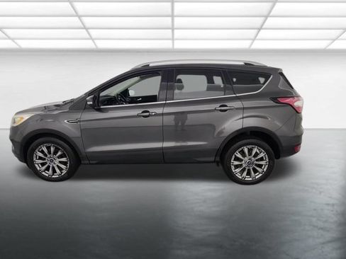 Used 2017 Ford Escape Titanium w/ Equipment Group 301A FWD image 4