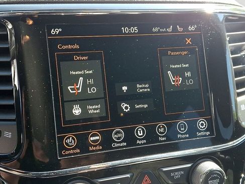 Used 2022 Jeep Grand Cherokee Laredo X AWD/4WD image 29
