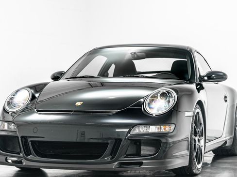 Used 2007 Porsche 911 GT3 RWD image 5