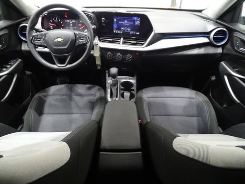 Used 2024 Chevrolet Trax LS FWD image 25