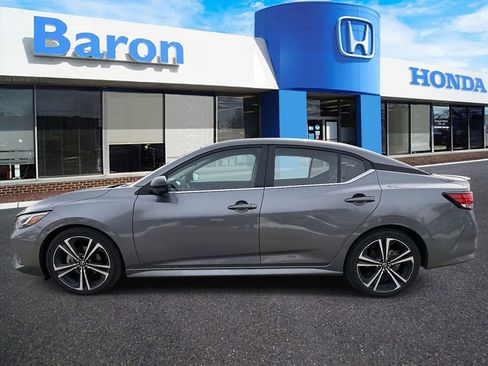 Used 2023 Nissan Sentra SR w/ SR Premium Package FWD image 3