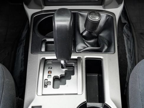 Used 2010 Toyota 4Runner SR5 image 19