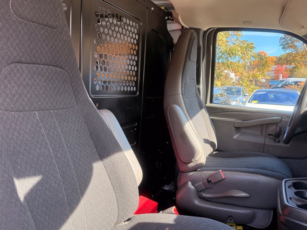 Used 2019 GMC Savana 2500 w/ Driver Convenience Package RWD image 23