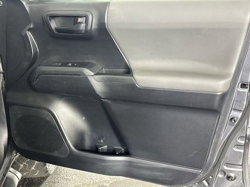Used 2021 Toyota Tacoma SR w/ SR Convenience Package image 34