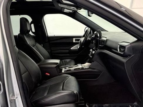 Used 2023 Ford Explorer ST AWD/4WD image 27
