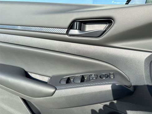 New 2025 Nissan Altima 2.5 S image 32