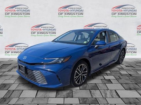 Used 2026 Toyota Camry XLE w/ Premium Plus Package AWD/4WD image 8