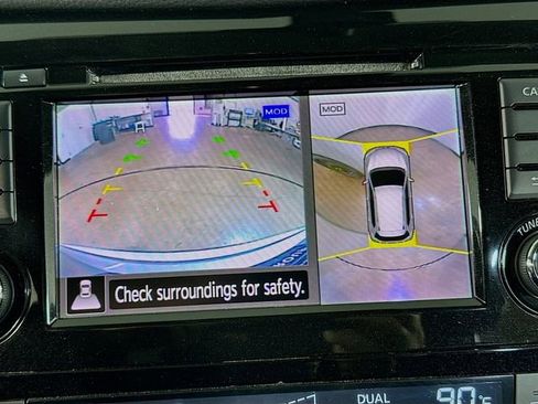 Used 2018 Nissan Rogue SL image 23