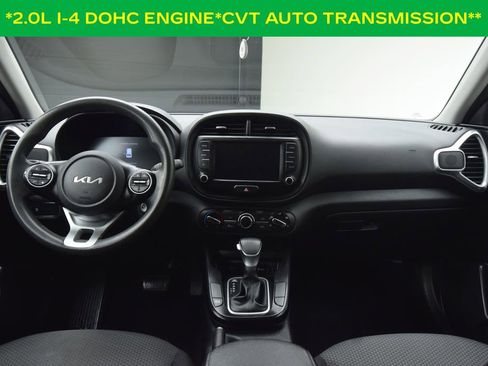 Used 2023 Kia Soul LX w/ LX Technology Package FWD image 4