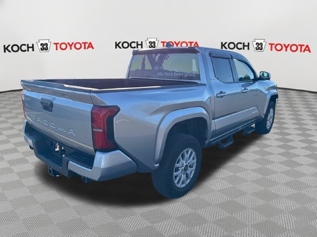 Used 2024 Toyota Tacoma SR5 AWD/4WD image 8