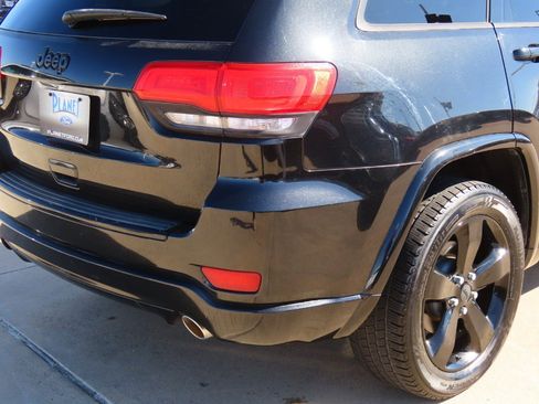 Used 2015 Jeep Grand Cherokee Altitude image 11