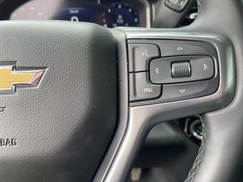 Used 2025 Chevrolet Silverado 1500 LT image 27