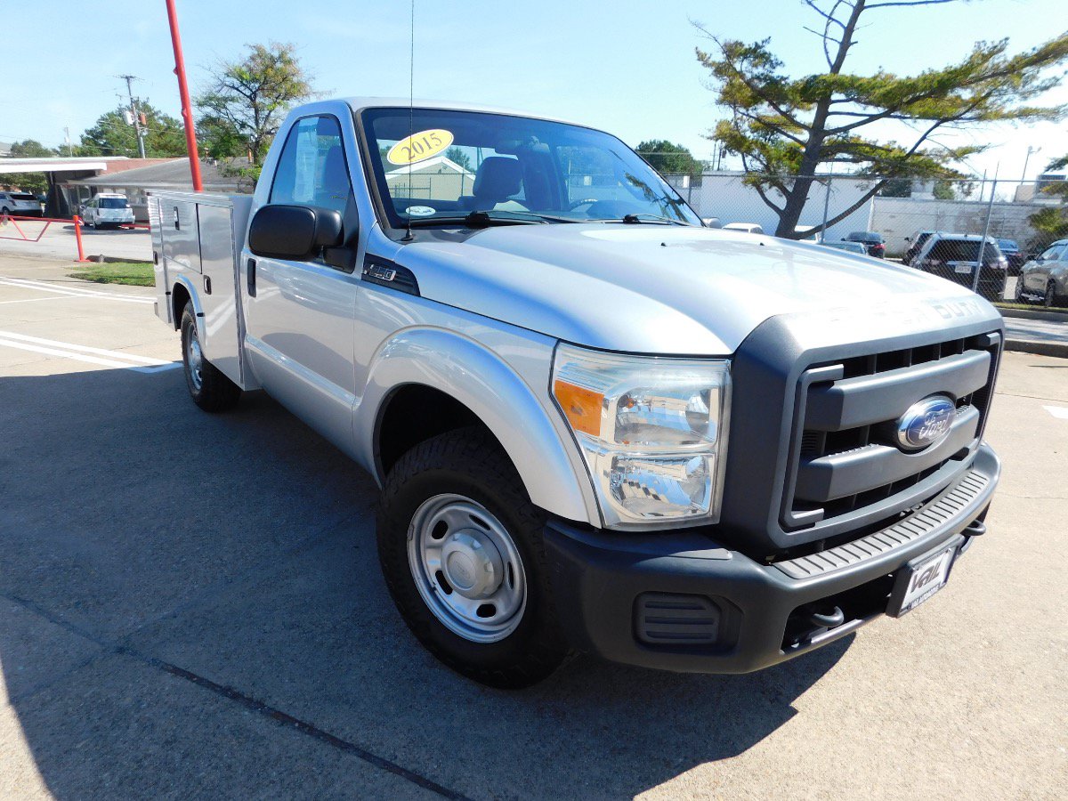 Used 2015 Ford F250 XL RWD image 1