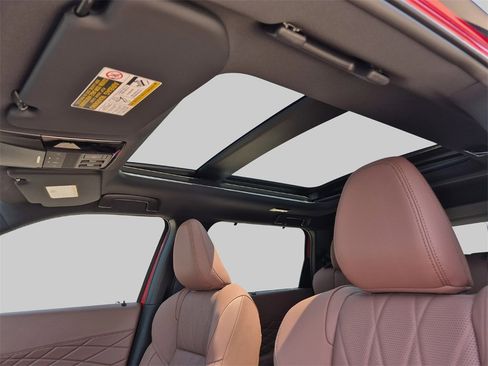 New 2025 Mitsubishi Outlander SEL image 11