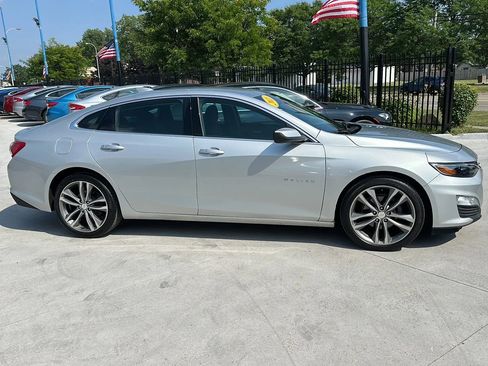 Used 2021 Chevrolet Malibu LT image 4