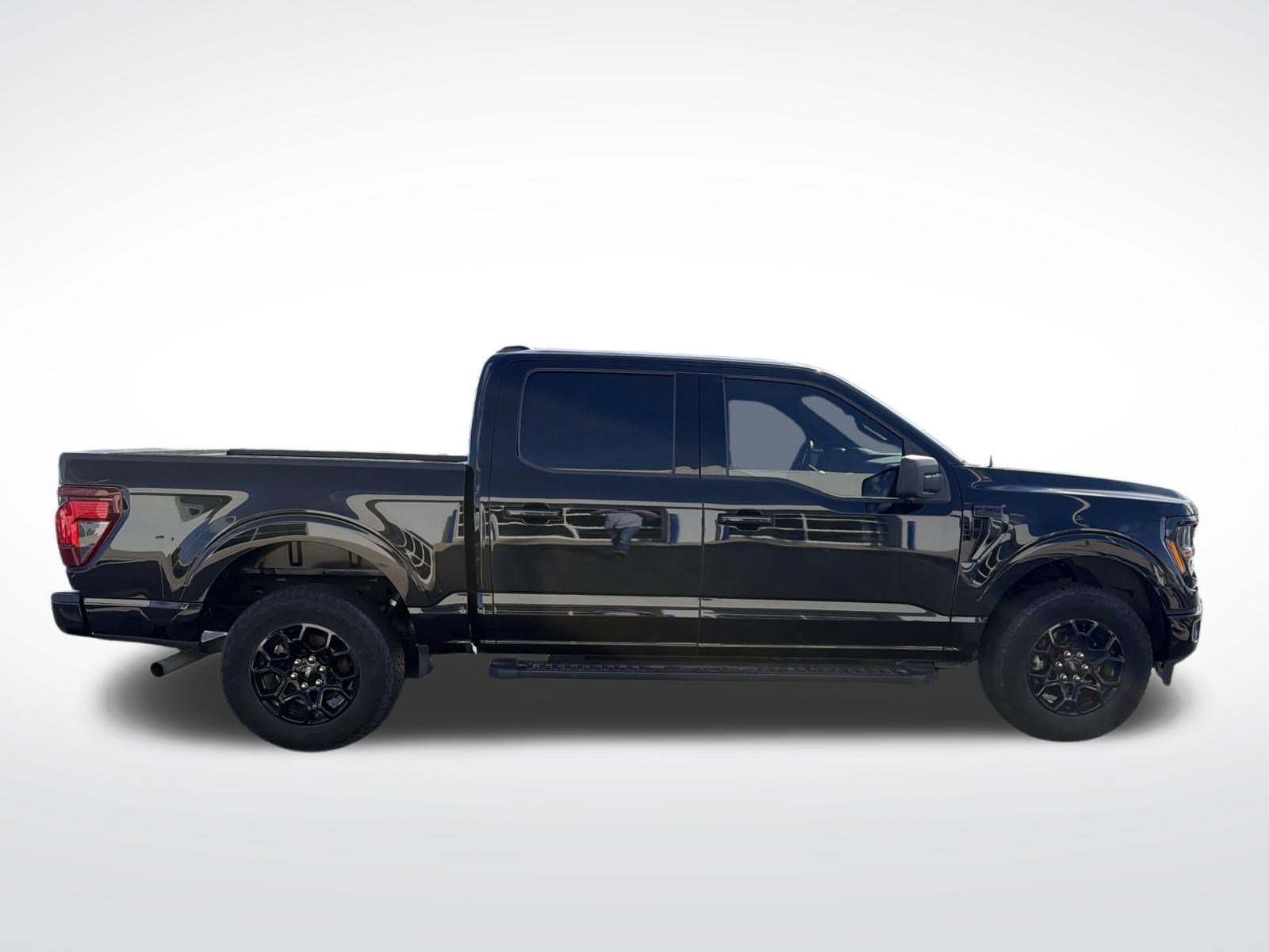 Used 2024 Ford F150 XLT w/ XLT Black Appearance Package AWD/4WD image 9