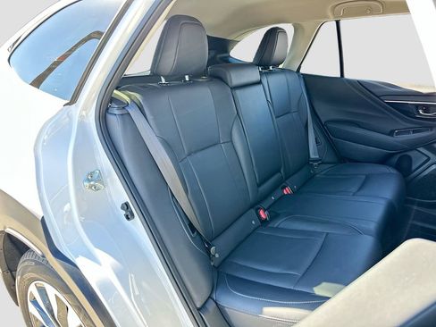 Used 2023 Subaru Outback Limited image 29