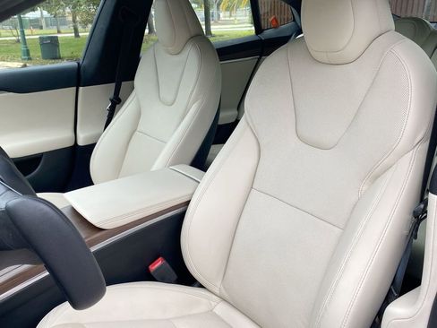 Used 2023 Tesla Model S Standard Range image 35